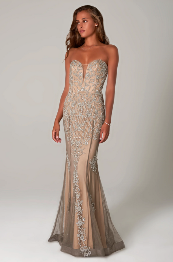 scala dresses 61354 Prom Long Sequins Dress - Black - Size 14 Elevate your evening wear with this exquisite piece! Scala 47551 low back sequin