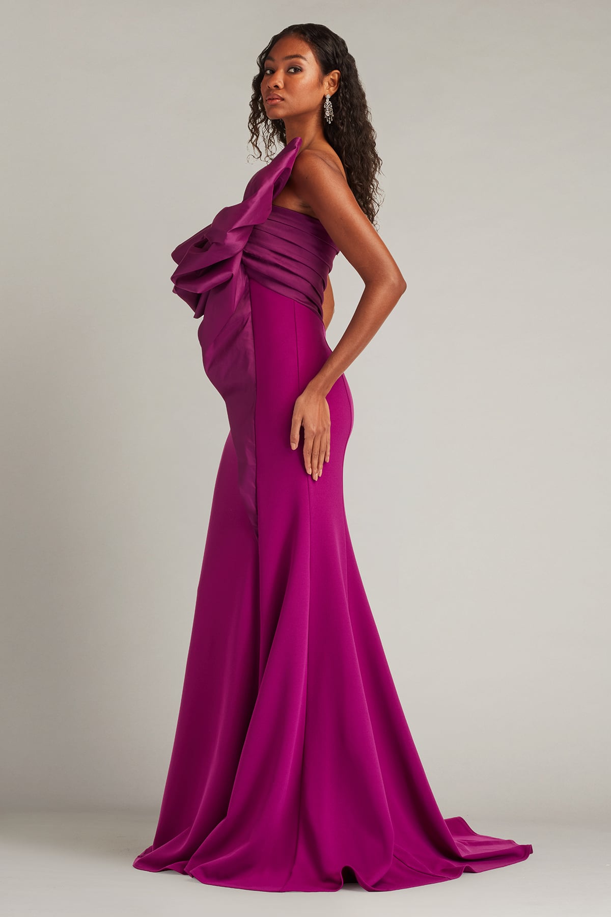 Tadashi Shoji - BOS26010L - Strapless Mermaid Gown with Sculptural Bow